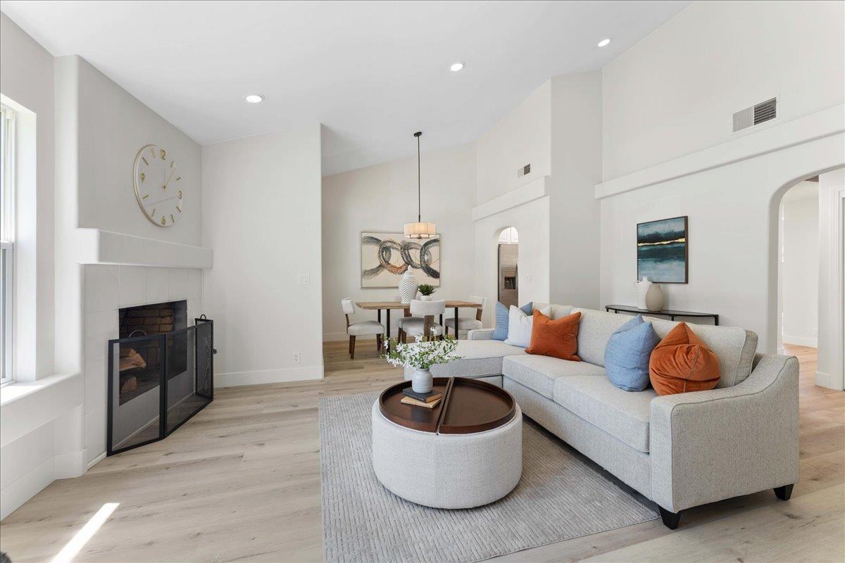 16345 Los Gatos Boulevard 33