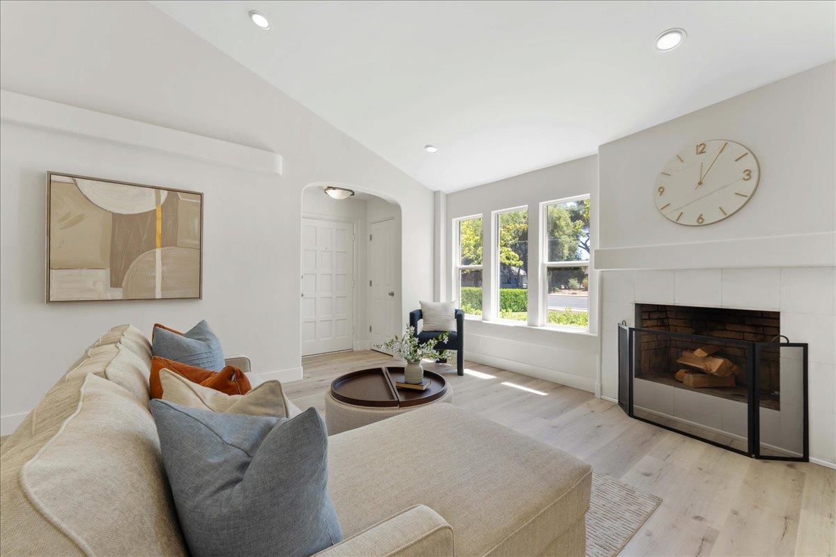 16345 Los Gatos Boulevard 33