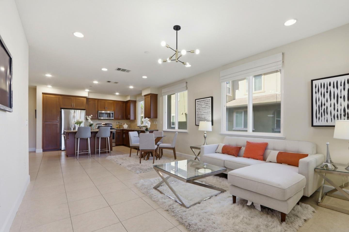 272 Currlin Circle