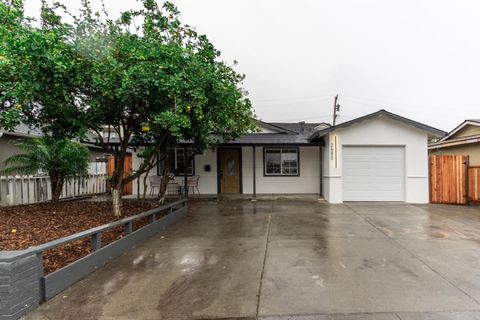 Photo of 2680 Chopin Avenue, San Jose, CA 95122 (MLS # ML82027554)