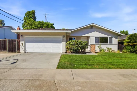 MLS: ML82060871