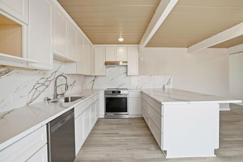 Tiny photo for 104 Eliza Court, FOSTER CITY, CA 94404 (MLS # ML82036906)