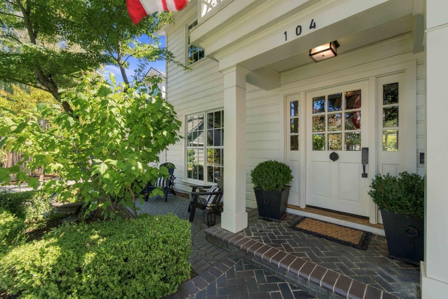 104 Bella Vista Court