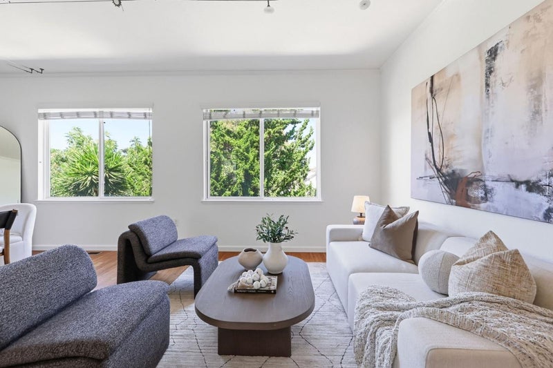 13 Creekside Lane