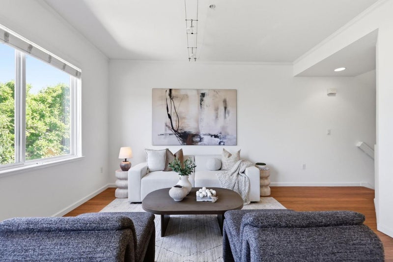 13 Creekside Lane