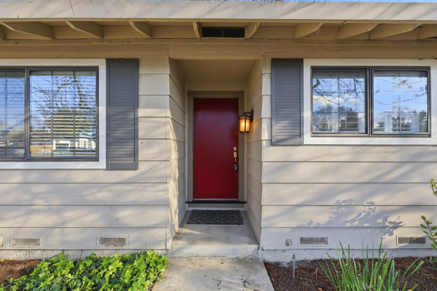 18932 Sara Park Circle