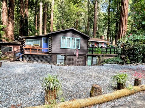 Photo of 488 Knight Templar Way, SANTA CRUZ, CA 95060 (MLS # ML82044703)