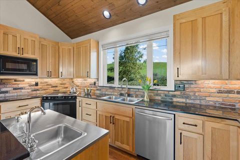 Tiny photo for 9539 Via Del Cielo, GILROY, CA 95020 (MLS # ML82032177)