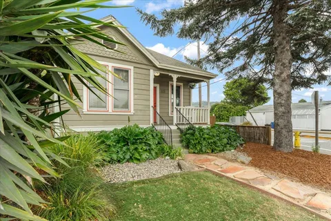 MLS: ML82003356