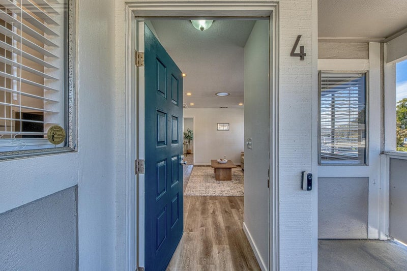 1889 Cherokee Drive 4