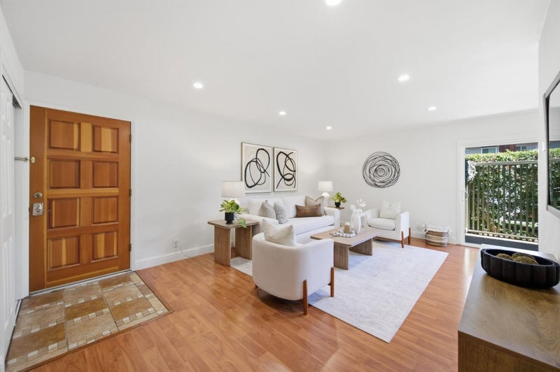 280 Easy Street 209