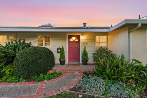 Tiny photo for 1747 Walnut Drive, MOUNTAIN VIEW, CA 94040 (MLS # ML82029718)