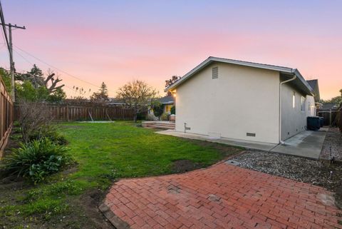 Tiny photo for 1747 Walnut Drive, MOUNTAIN VIEW, CA 94040 (MLS # ML82029718)