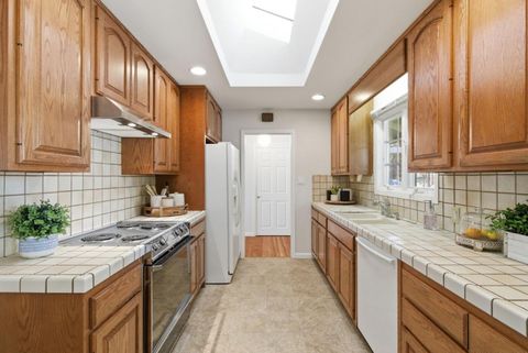 Tiny photo for 1747 Walnut Drive, MOUNTAIN VIEW, CA 94040 (MLS # ML82029718)