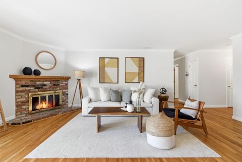 Tiny photo for 1747 Walnut Drive, MOUNTAIN VIEW, CA 94040 (MLS # ML82029718)