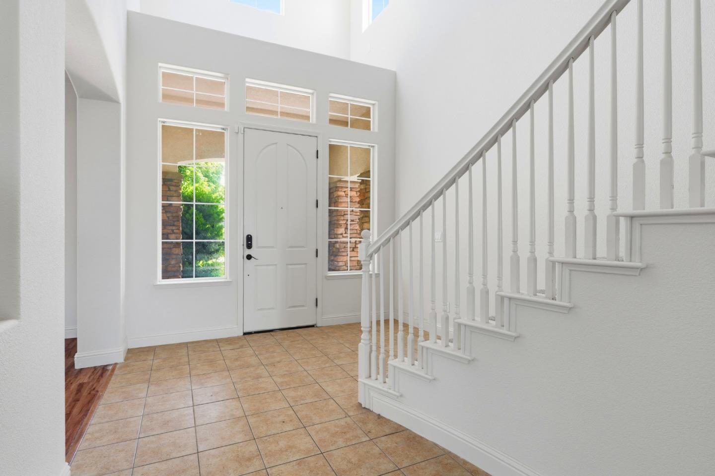 881 Trestle Point