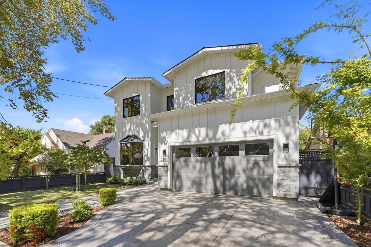1015 Willow Glen Way