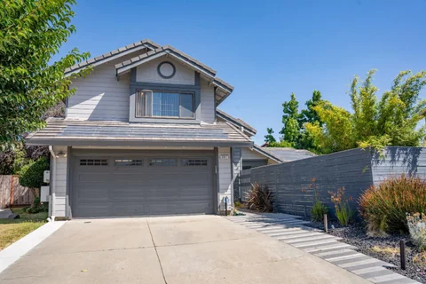 MLS: ML82056901