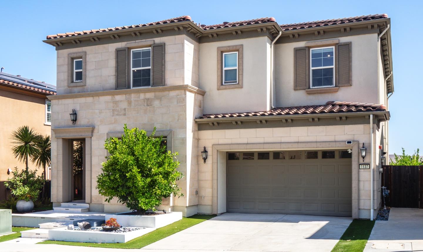 1137 Rosamund Drive