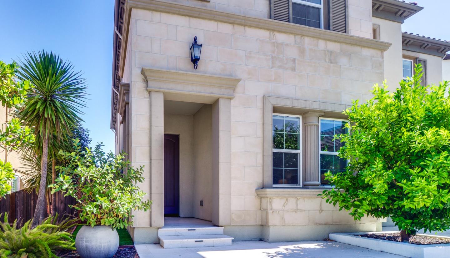 1137 Rosamund Drive