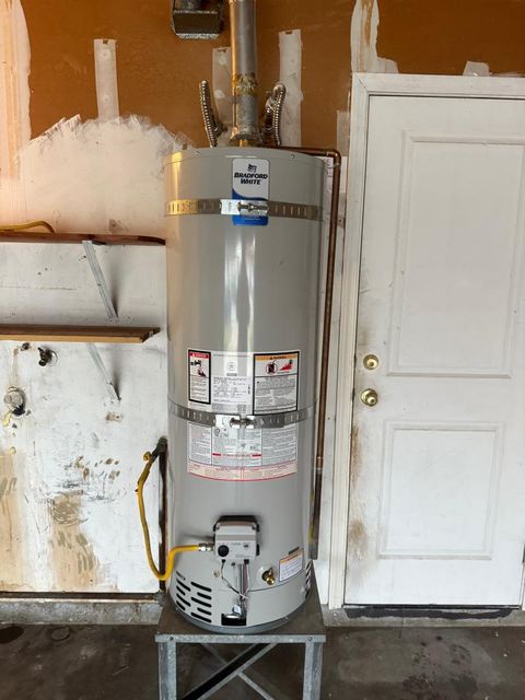 Tiny photo for 18650 Swaner Avenue, SALINAS, CA 93906 (MLS # ML82030481)