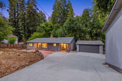 Photo of 12 Haven Lane, BOULDER CREEK, CA 95006 (MLS # ML82045349)