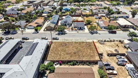 Tiny photo for 28 Tenth Street, GREENFIELD, CA 93927 (MLS # ML82047630)