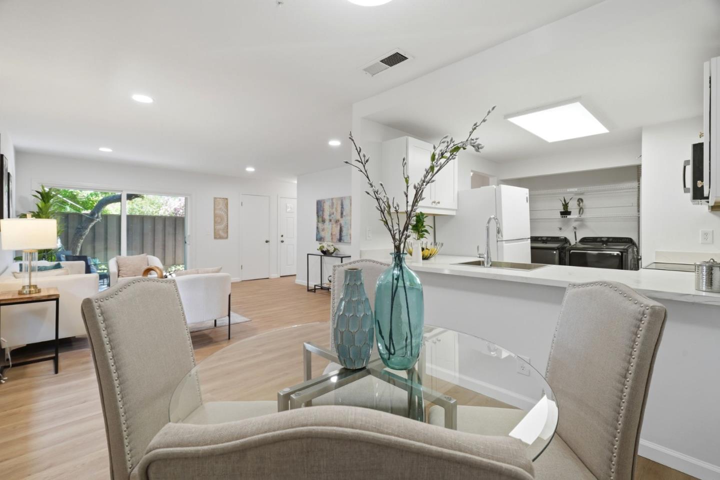 5020 Pine Tree Terrace