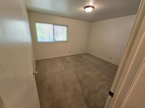 Tiny photo for 801 Fairfield Road #6, Burlingame, CA 94010 (MLS # ML82027570)