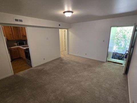 Tiny photo for 801 Fairfield Road #6, Burlingame, CA 94010 (MLS # ML82027570)