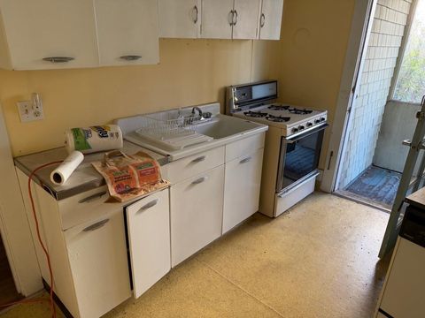 Tiny photo for 653 Melville Avenue, PALO ALTO, CA 94301 (MLS # ML82032754)