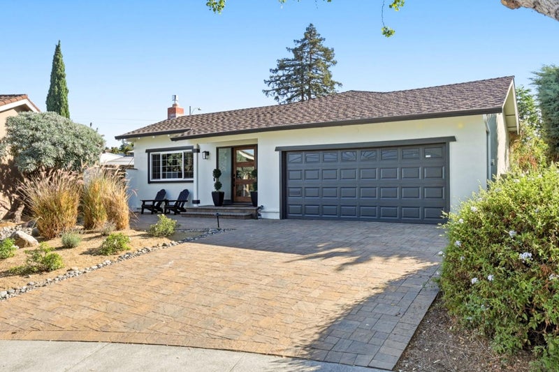 10 Darryl Drive