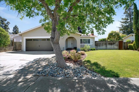 Photo of 15235 Pratola Court, MORGAN HILL, CA 95037 (MLS # ML82063511)