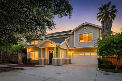 Photo of 428 Crescent Avenue, SUNNYVALE, CA 94087 (MLS # ML82047890)