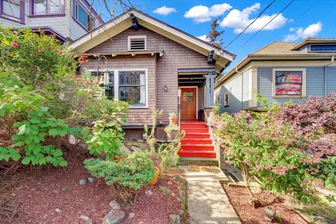 89 Yosemite Avenue OAKLAND CA 94611