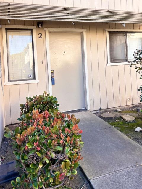Photo of 110 W Rossi Street #2, Salinas, CA 93901 (MLS # ML82029165)
