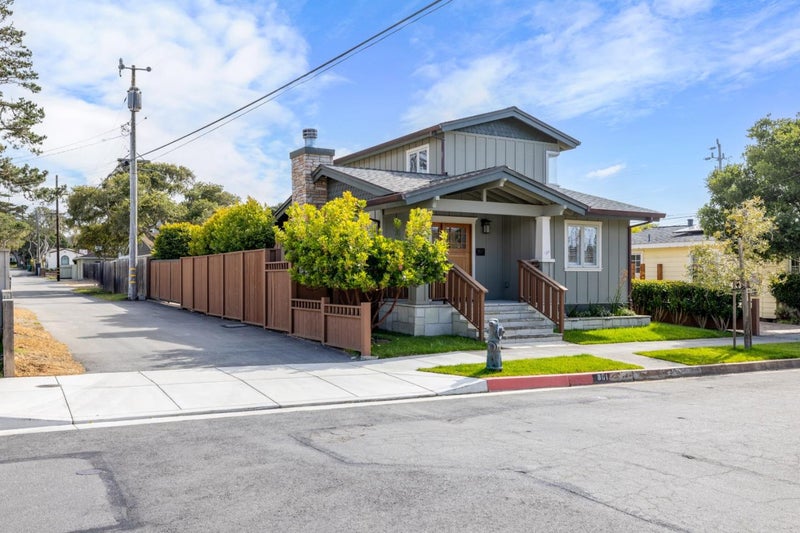 801 Junipero Avenue