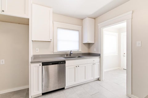 Tiny photo for 20 Maple Avenue, SOUTH SAN FRANCISCO, CA 94080 (MLS # ML82045331)