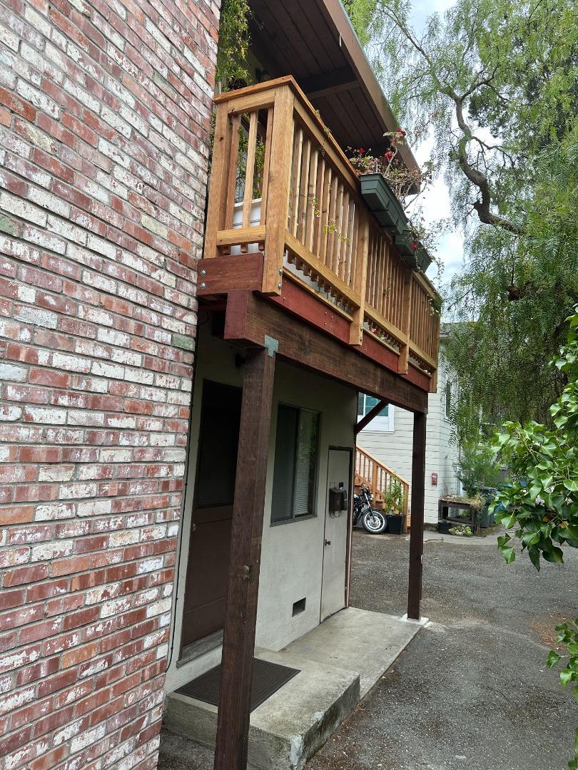 729 Waverley Street