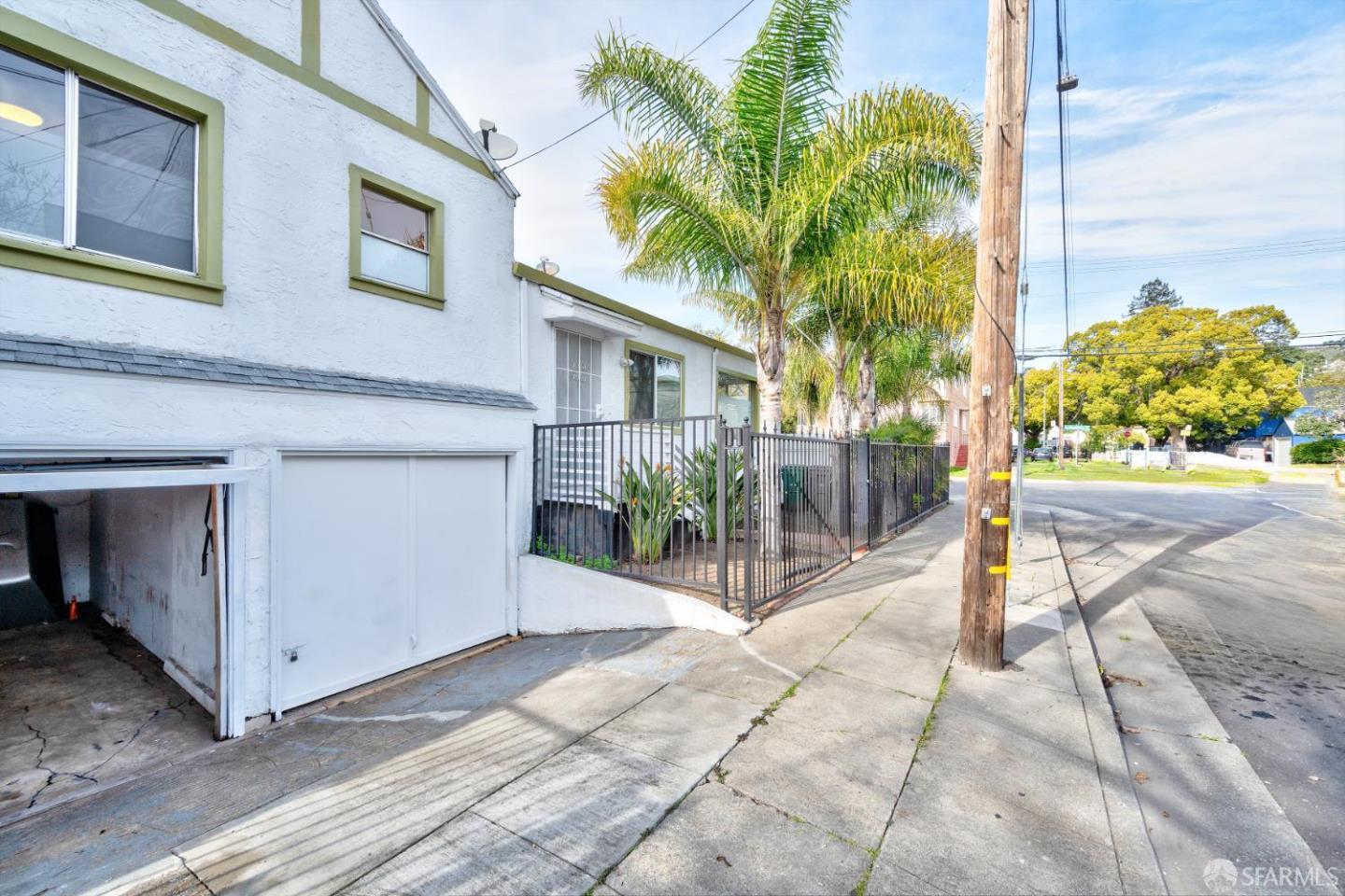 6029 Macarthur Boulevard