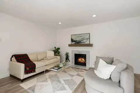 1919 Alameda De Las Pulgas Unit 80, San Mateo, CA 94403 - #: ML82007073