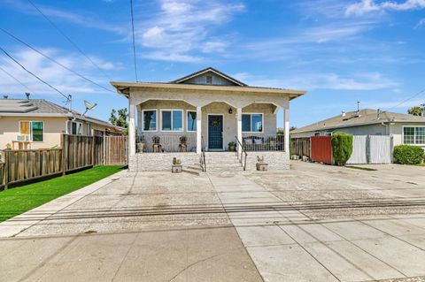 Tiny photo for 80 N 33rd St, SAN JOSE, CA 95116 (MLS # ML82035499)