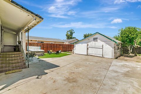 Tiny photo for 80 N 33rd St, SAN JOSE, CA 95116 (MLS # ML82035499)