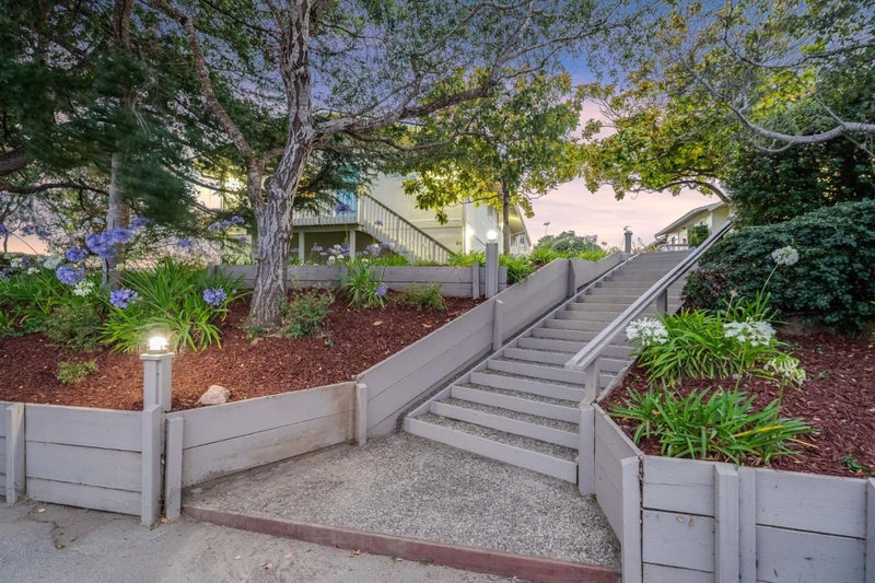 2695 Mar Vista Drive