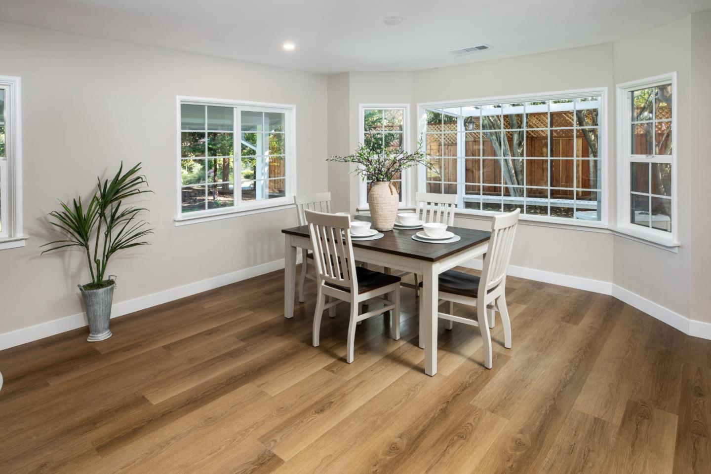 706 University Avenue