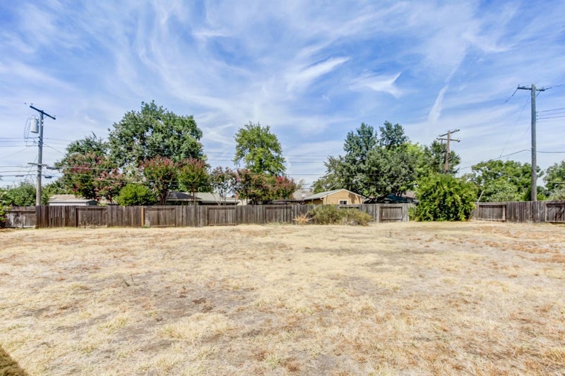 2724 Doris Court