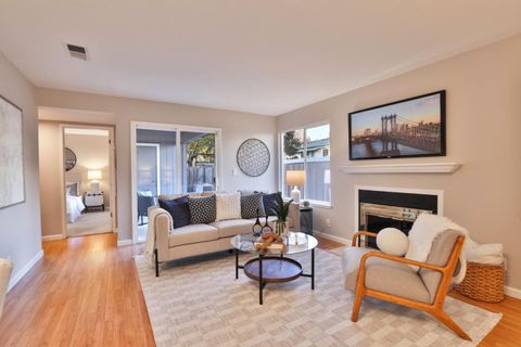 Photo of 92 Rancho Drive #B, SAN JOSE, CA 95111 (MLS # ML82029737)