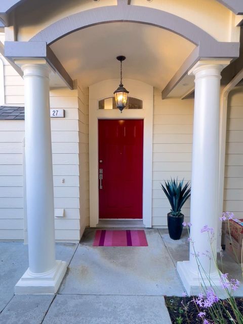 Photo of 27 Patrick Way, HALF MOON BAY, CA 94019 (MLS # ML82023549)
