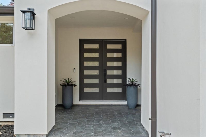 38 Bishop Lane