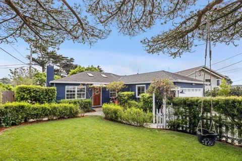 499 Sonora Avenue, El Granada, CA 94019 - #: ML82037160